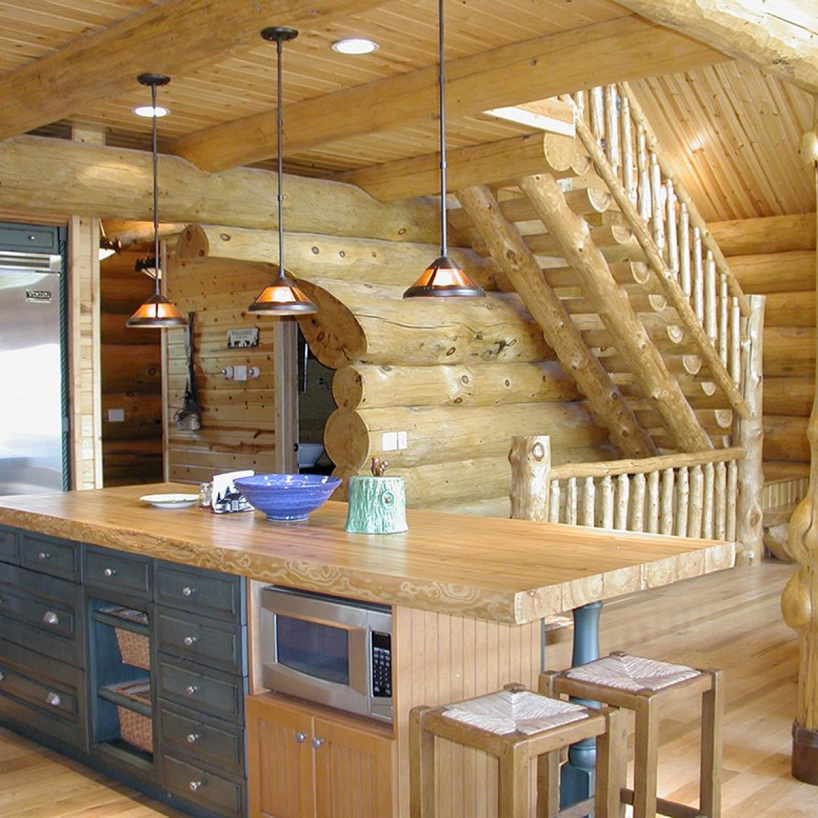 custom log home kitchen